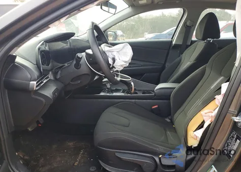 2025 Hyundai Elantra Sel z USA, uszkodzony, nr VIN KMHLS4DG5SU855130